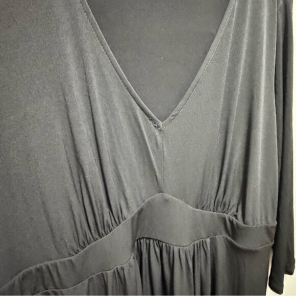 Torrid Tea Length Studio Knit Deep V Bodycon Dress Size 3x Classic - Picture 12 of 14